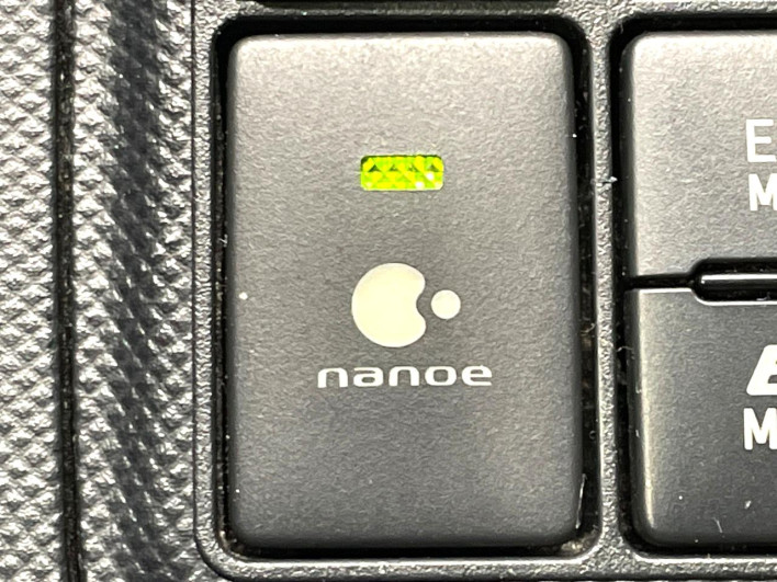 2016 Toyota Aqua DAA-NHP10 (UW-69f021f2612bf)[22]