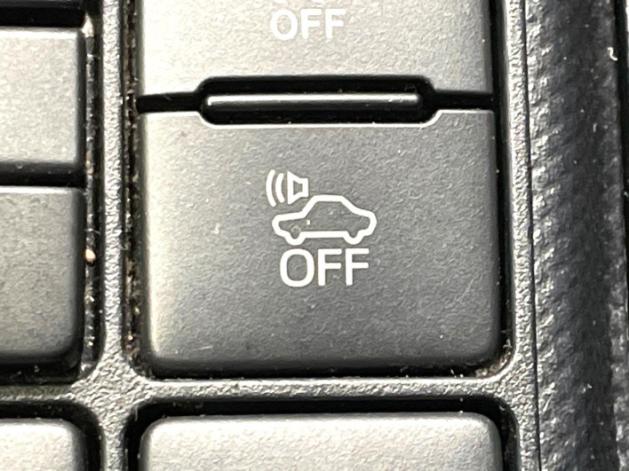 2016 Toyota Aqua DAA-NHP10 (UW-69f021f2612bf)[24]