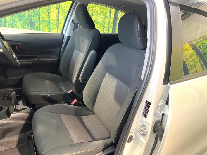 2019 Toyota Aqua DAA-NHP10 (UW-69f021f2d87d6)[24]