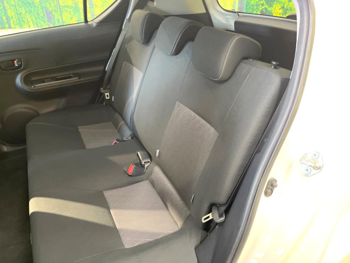 2019 Toyota Aqua DAA-NHP10 (UW-69f021f2d87d6)[25]