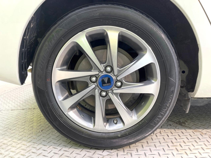 2019 Toyota Aqua DAA-NHP10 (UW-69f021f2d87d6)[23]