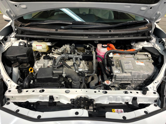 2021 Toyota Aqua 6AA-NHP10 (UW-69f021f3bf6bc)[4]