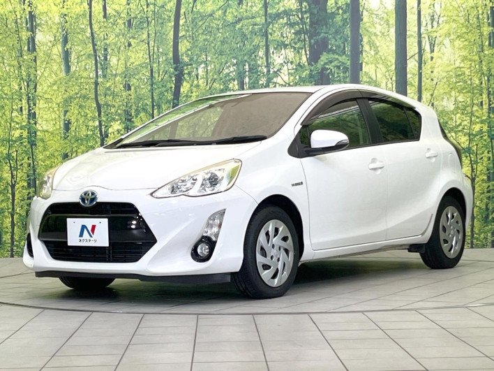 2016 Toyota Aqua DAA-NHP10 (UW-69f021f4ad9b6)[4]