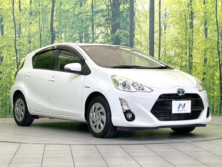 2016 Toyota Aqua DAA-NHP10 (UW-69f021f4ad9b6)[6]