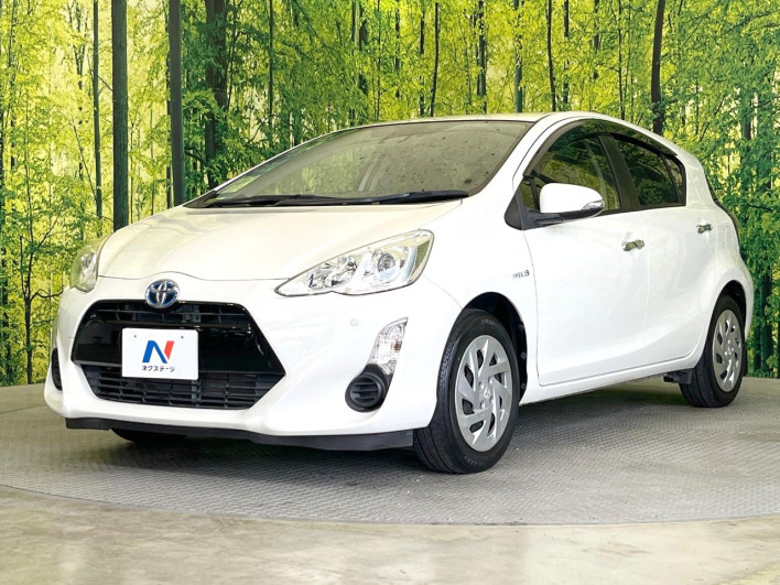 2017 Toyota Aqua DAA-NHP10 (UW-69f021f4afacb)[14]