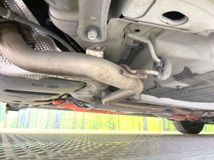 2017 Toyota Aqua DAA-NHP10 (UW-69f021f4afacb)[25]