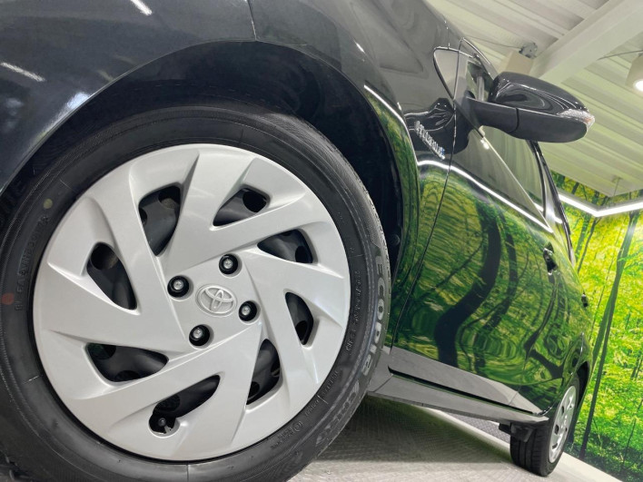 2017 Toyota Aqua DAA-NHP10 (UW-69f021f4e7402)[6]