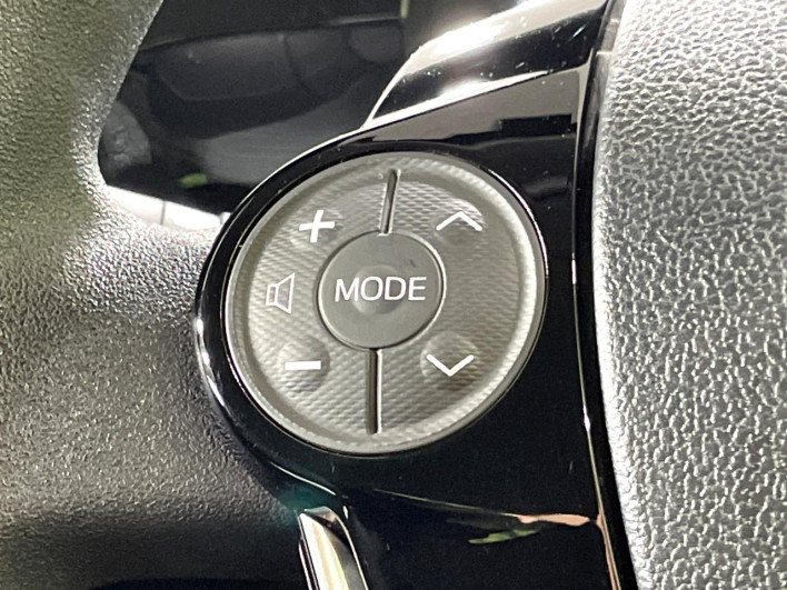 2018 Toyota Aqua DAA-NHP10 (UW-69f021f594825)[29]