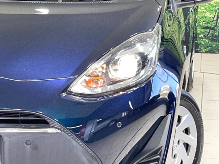 2018 Toyota Aqua DAA-NHP10 (UW-69f021f594825)[13]