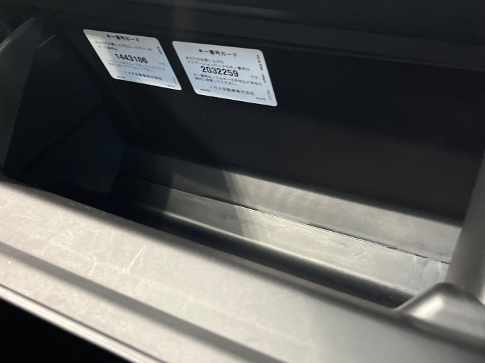 2019 Toyota Aqua DAA-NHP10H (UW-69f021f6cfdbf)[5]