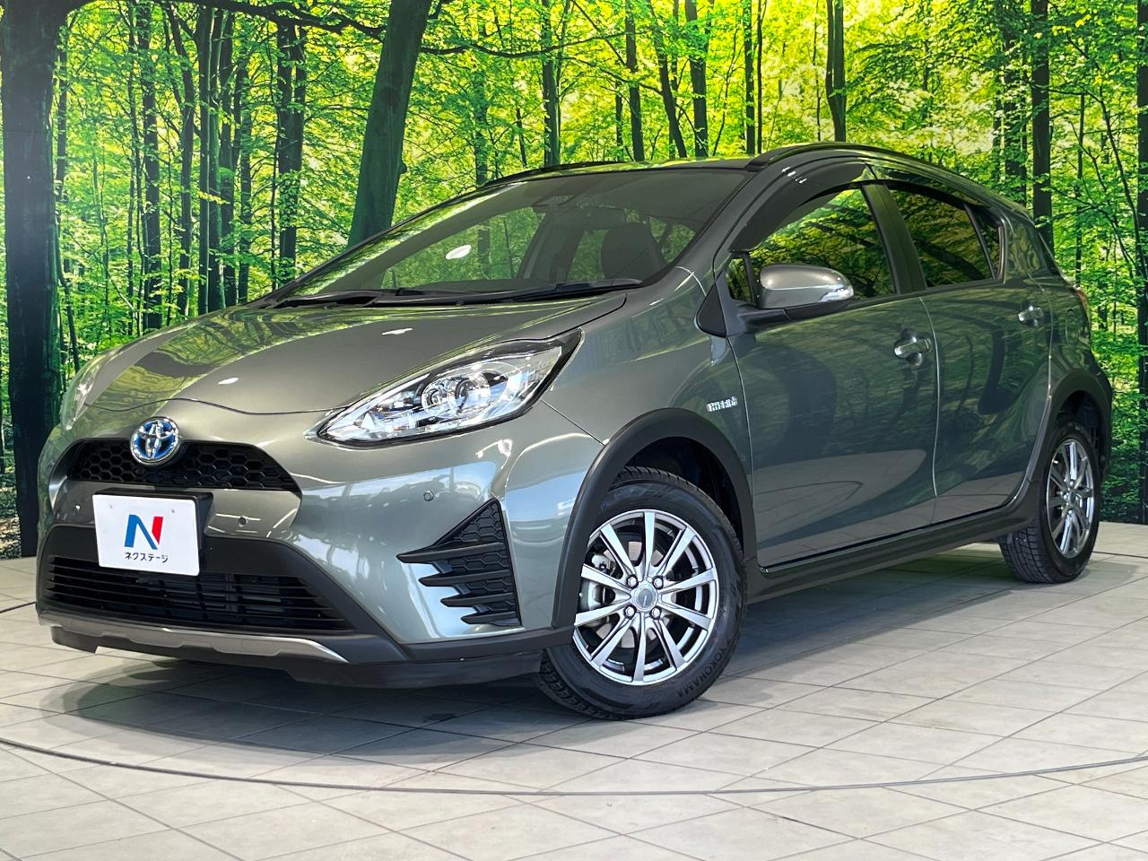 2019 Toyota Aqua DAA-NHP10H