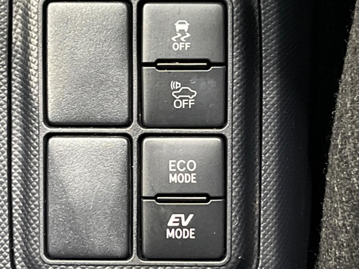 2019 Toyota Aqua DAA-NHP10H (UW-69f021f6cfdbf)[14]