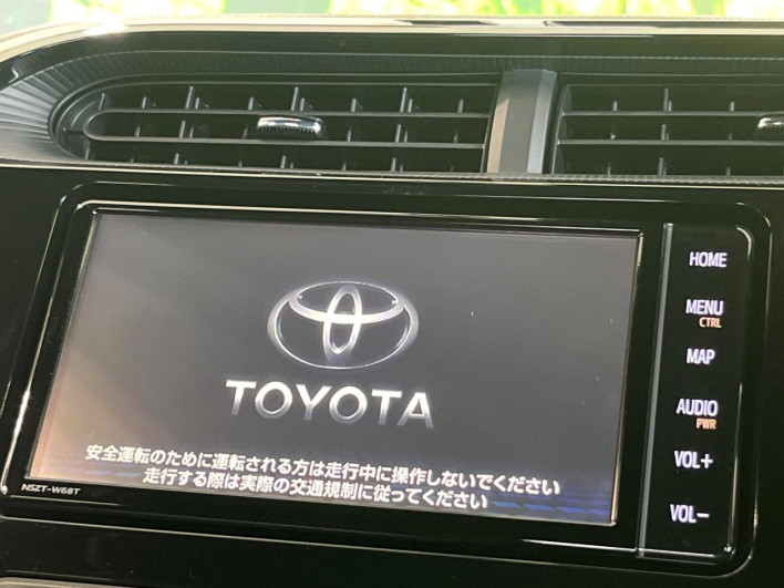 2019 Toyota Aqua DAA-NHP10H (UW-69f021f6cfdbf)[4]
