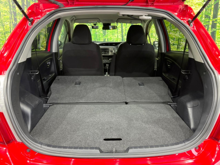 2015 Toyota Vitz DBA-NSP135 (UW-69f021f7d968b)[9]