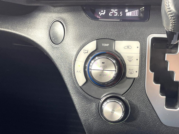 2019 Toyota Sienta DBA-NSP170G (UW-69f021f8acdb4)[21]