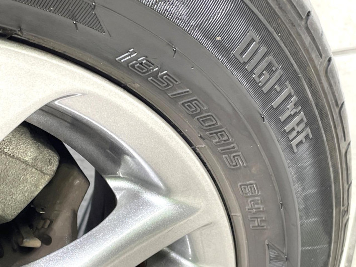 2019 Toyota Sienta DBA-NSP170G (UW-69f021f8acdb4)[14]