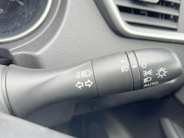 2015 Nissan X-Trail DBA-NT32 (UW-69f021f9046b7)[28]