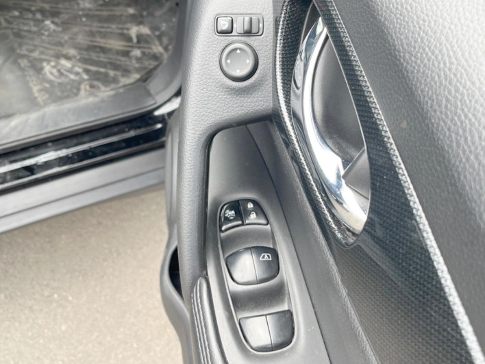 2015 Nissan X-Trail DBA-NT32 (UW-69f021f9046b7)[20]