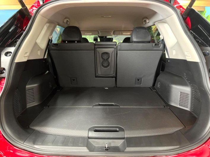 2021 Nissan X-Trail 5BA-NT32 (UW-69f021fb1a5a3)[13]