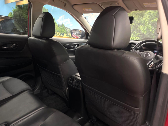 2021 Nissan X-Trail 5BA-NT32 (UW-69f021fb1a5a3)[21]