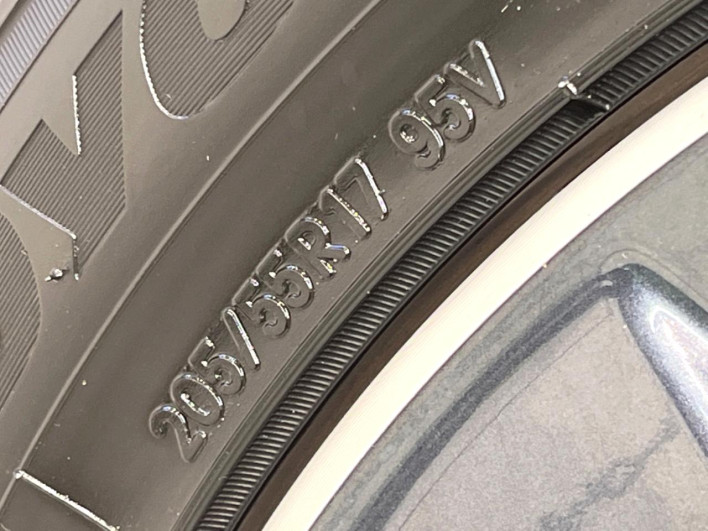 2020 Nissan Kicks 6AA-P15 (UW-69f021fc957f9)[25]