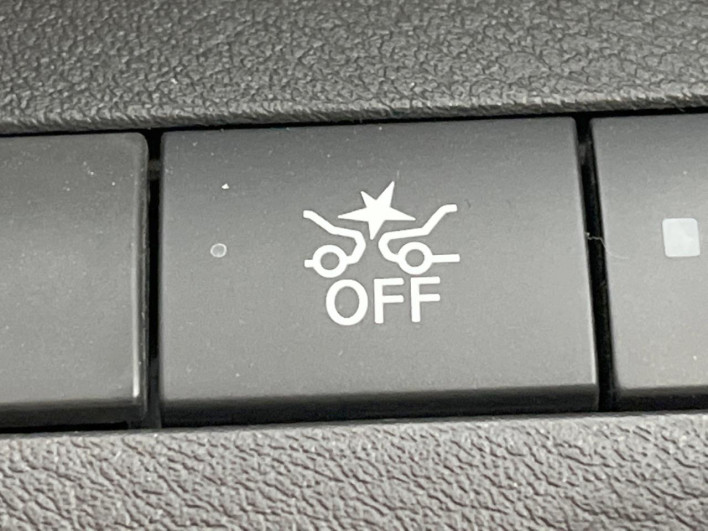 2022 Nissan Kicks 6AA-P15 (UW-69f021ff0d247)[29]