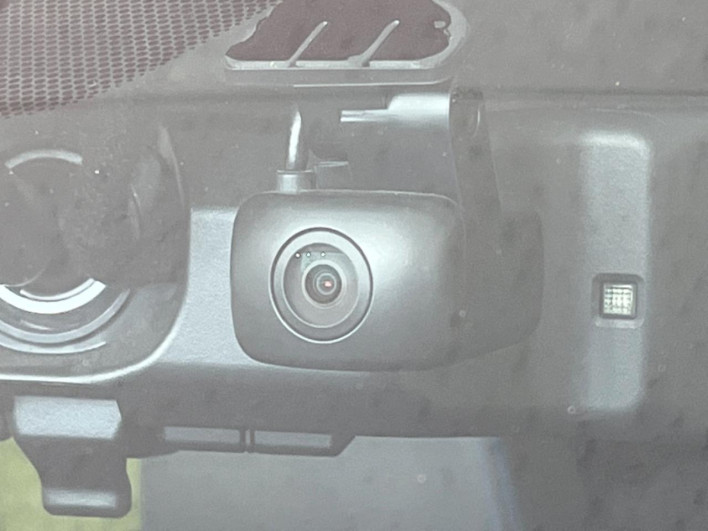 2022 Nissan Kicks 6AA-P15 (UW-69f021ff0d247)[17]