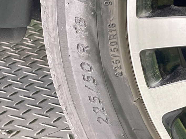 2015 Honda Odyssey DBA-RC1 (UW-69f021ffb8ede)[14]