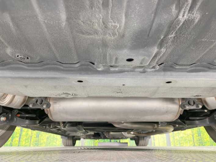 2015 Honda Odyssey DBA-RC1 (UW-69f021ffb8ede)[26]