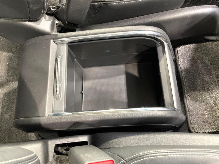 2017 Honda Odyssey Hybrid DAA-RC4 (UW-69f0220152d5d)[27]