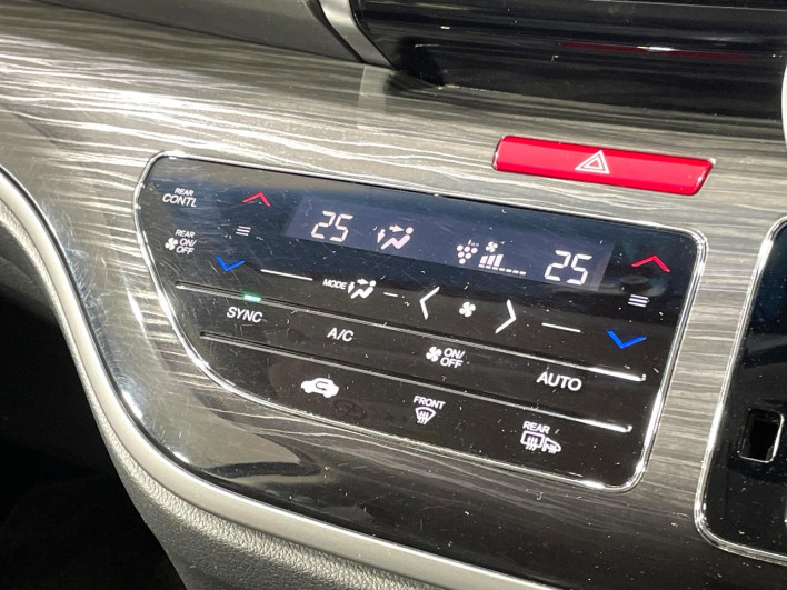 2017 Honda Odyssey Hybrid DAA-RC4 (UW-69f0220152d5d)[21]