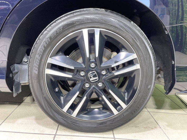 2017 Honda Odyssey Hybrid DAA-RC4 (UW-69f0220152d5d)[5]