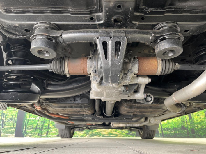 2014 Honda VEZEL DAA-RU4 (UW-69f02203c1c50)[18]