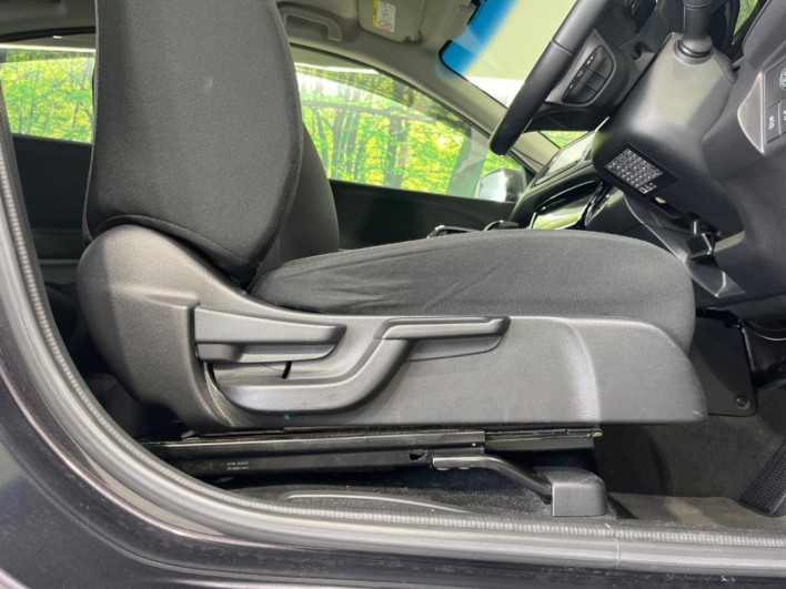 2014 Honda VEZEL DAA-RU4 (UW-69f02203c1c50)[27]