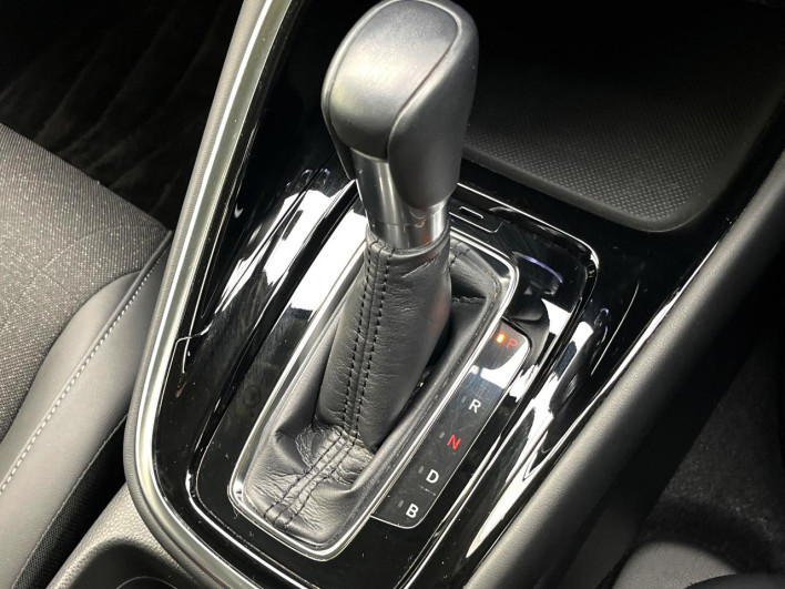 2021 Honda VEZEL 6AA-RV5 (UW-69f0220426db8)[23]