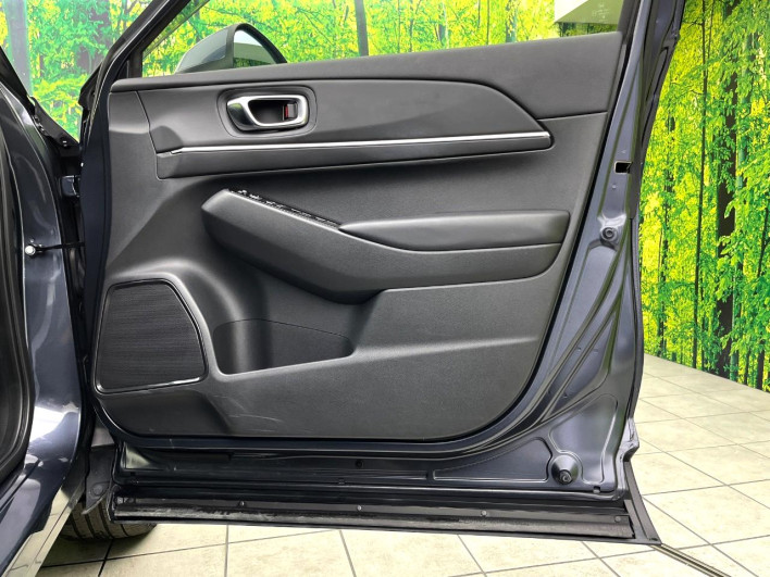 2021 Honda VEZEL 6AA-RV5 (UW-69f0220426db8)[5]