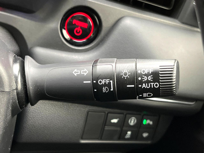 2021 Honda VEZEL 6AA-RV5 (UW-69f0220426db8)[17]