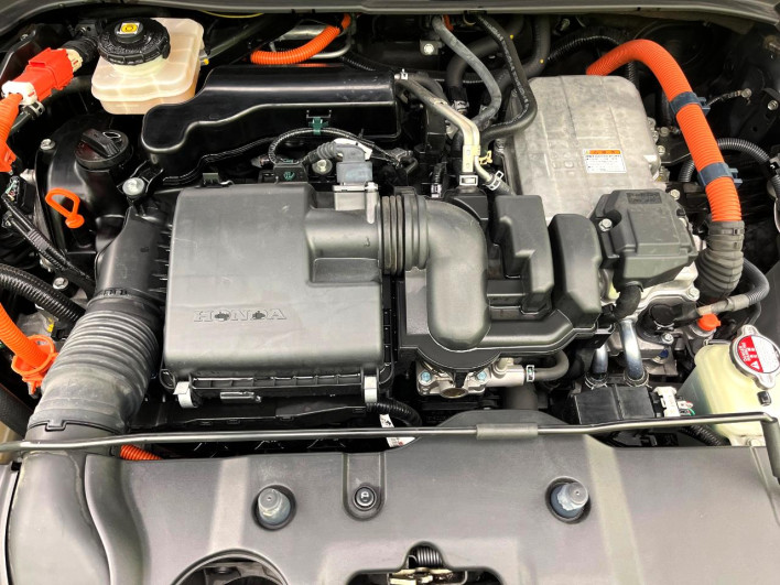 2021 Honda VEZEL 6AA-RV5 (UW-69f0220426db8)[4]