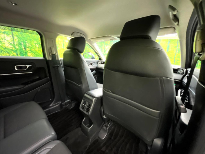 2021 Honda VEZEL 6AA-RV5 (UW-69f0220426db8)[28]