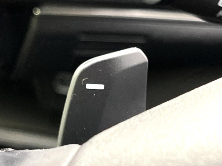 2021 Honda VEZEL 6AA-RV5 (UW-69f0220426db8)[16]