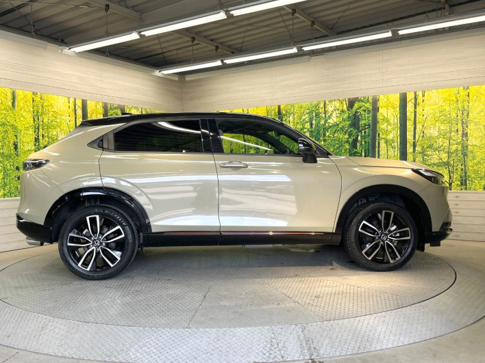 2022 Honda VEZEL 6AA-RV5 (UW-69f022042da2a)[11]