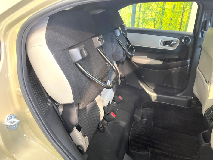 2022 Honda VEZEL 6AA-RV5 (UW-69f022042da2a)[25]