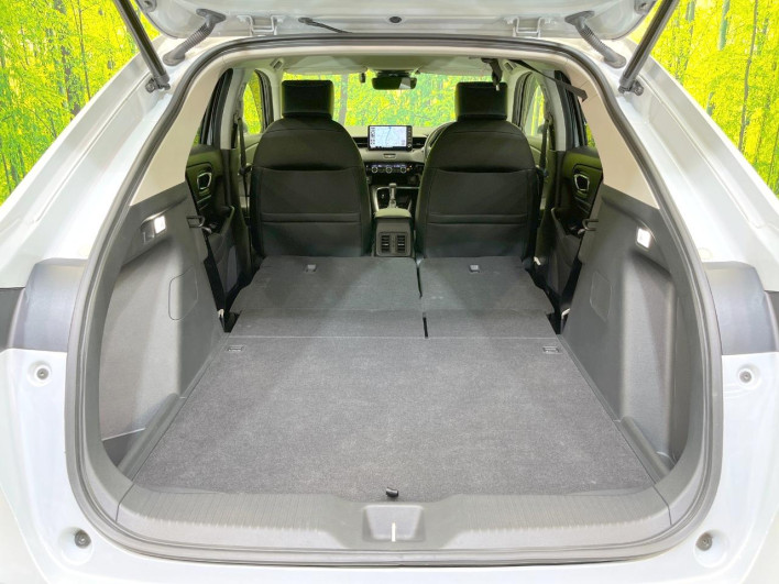 2022 Honda VEZEL 6AA-RV5 (UW-69f0220458fb3)[26]