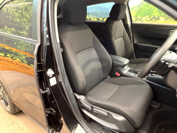 2023 Honda VEZEL 6AA-RV5 (UW-69f02205e59a6)[21]