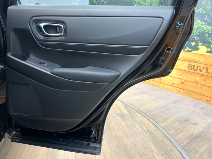 2023 Honda VEZEL 6AA-RV5 (UW-69f02205e59a6)[19]