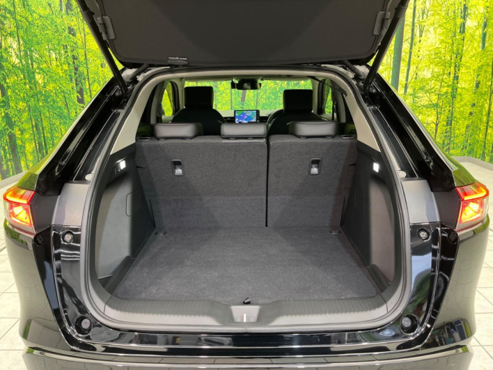 2023 Honda VEZEL 6AA-RV5 (UW-69f0220655b13)[28]