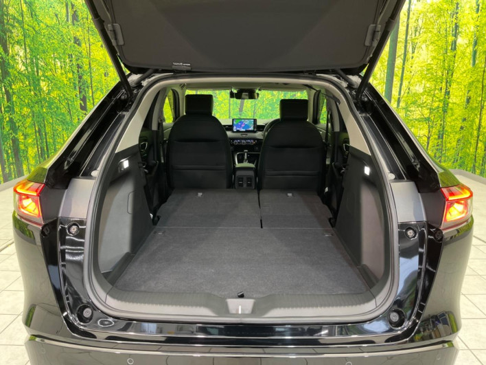 2023 Honda VEZEL 6AA-RV5 (UW-69f0220655b13)[22]