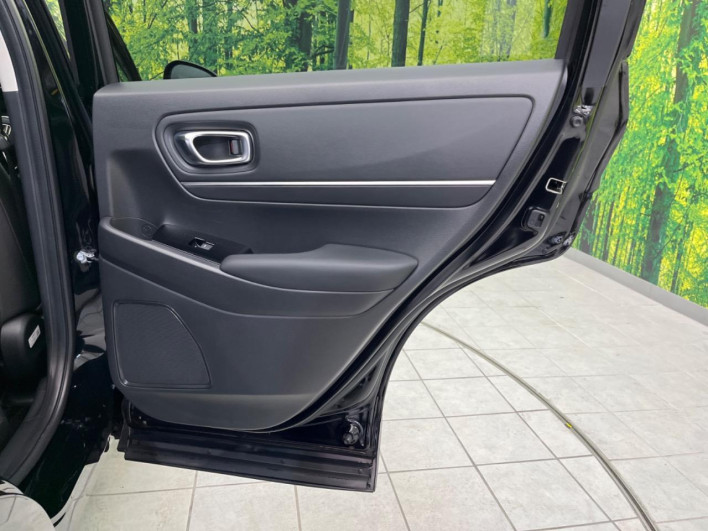 2023 Honda VEZEL 6AA-RV5 (UW-69f0220655b13)[26]