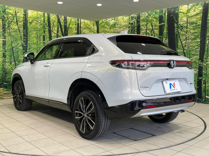 2021 Honda VEZEL 6AA-RV6 (UW-69f02208a6deb)[13]