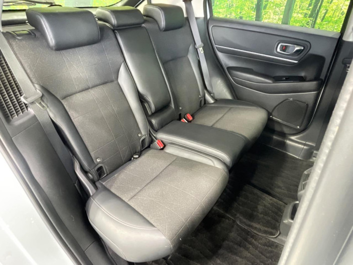 2021 Honda VEZEL 6AA-RV6 (UW-69f02208a6deb)[24]